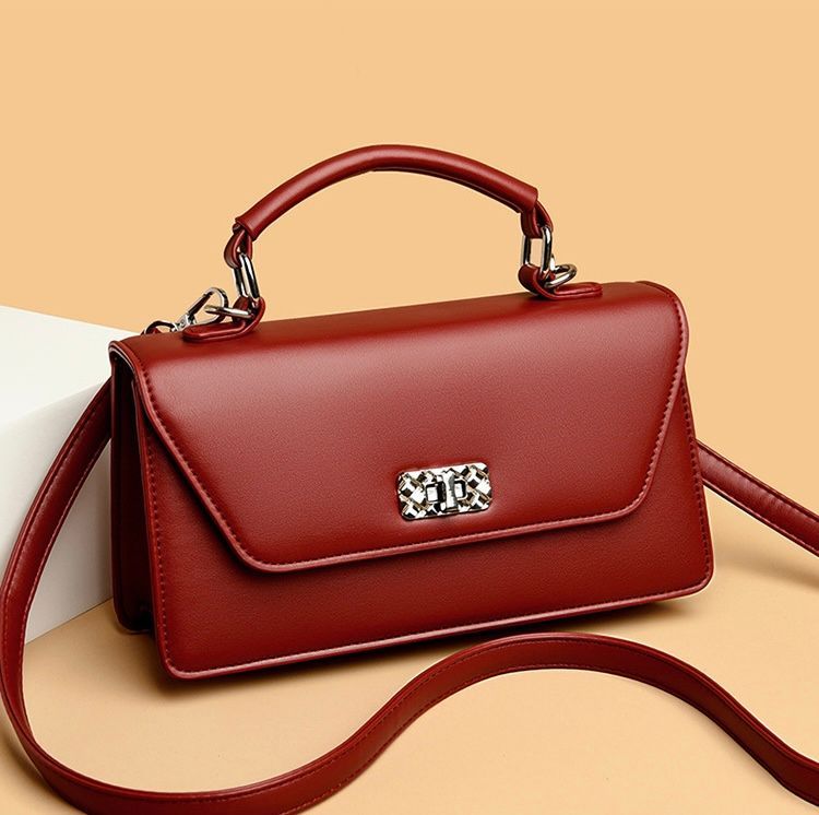 Light luxury retro red small square bag shoulder crossbody bag