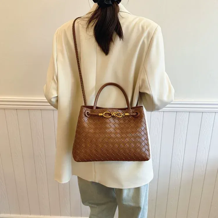 Classic fashion large-capacity crossbody bag, elegant handbag