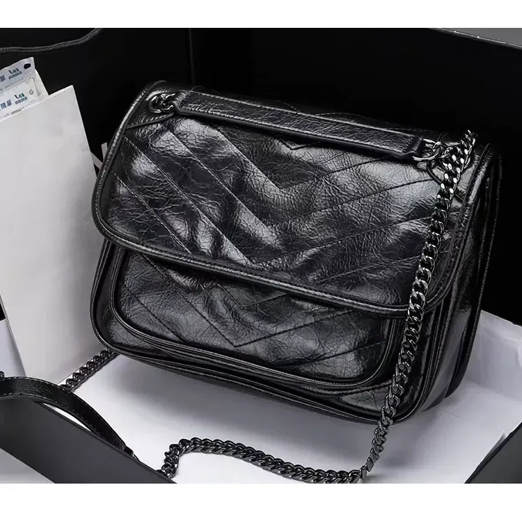 Black hobo bag, small square bag under the arm, large capacity commuter shoulder bag magnetic crossbody bag