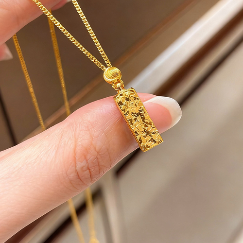Gold-plated Wealth from All Directions mini gold bar necklace with dazzling shine, stamp-shaped clavicle chain.