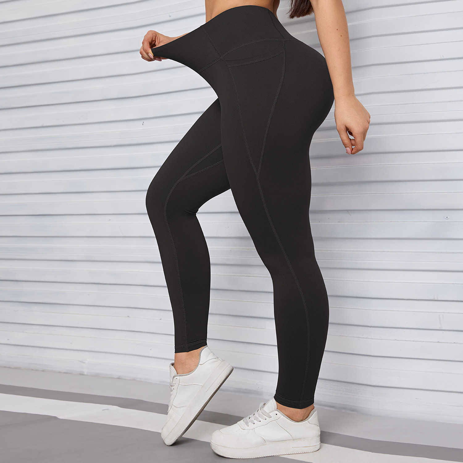 Best-selling women's leggings: soft, tummy control, highly elastic, slimming, black, high-waisted, perfect for fitness and yoga.