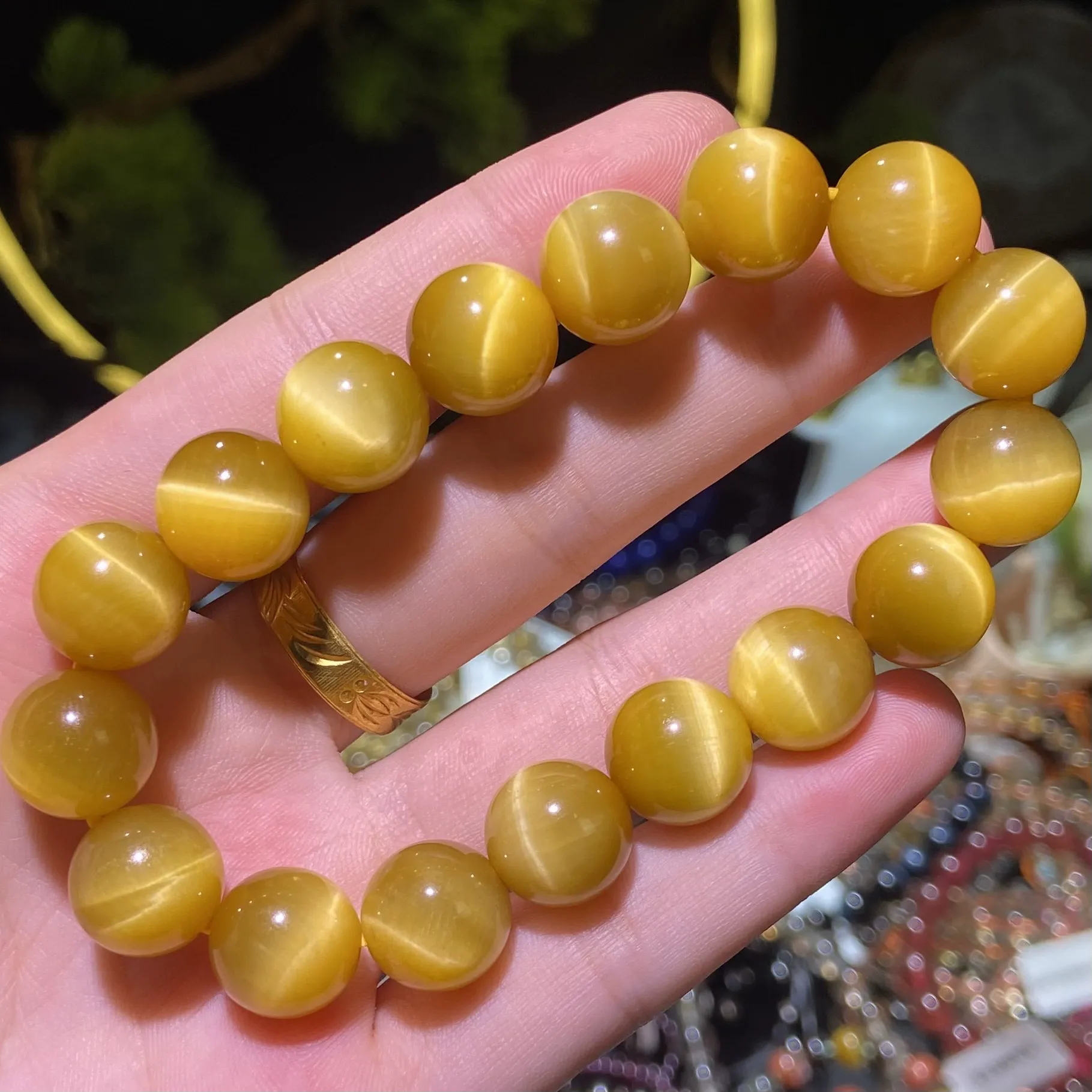 Golden Tiger Eye Stone Bracelet with Cat's Eye Effect Yellow Cat's Eye Stone Crystal Golden Tiger Eye Stone Bracelet