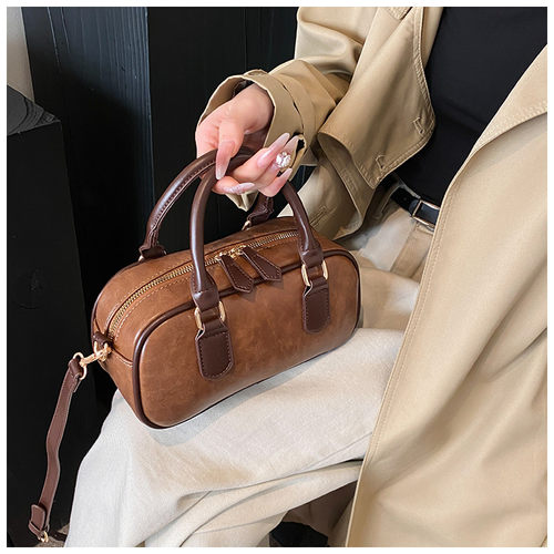 Women's handbags 2025 new autumn and winter Korean version bowling shoulder bag retro messenger bag