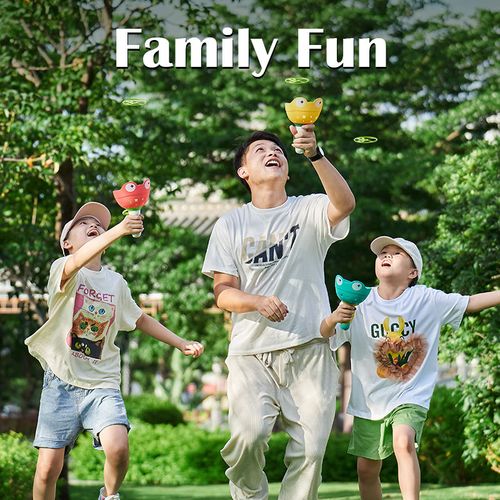 Manual Capture Game with 6 Discs, Flying Disc Launcher Toy, Outdoor Toys for Kids, Toddler Chasing Toy