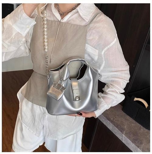 New silver bag, super hot handbag shoulder bag
