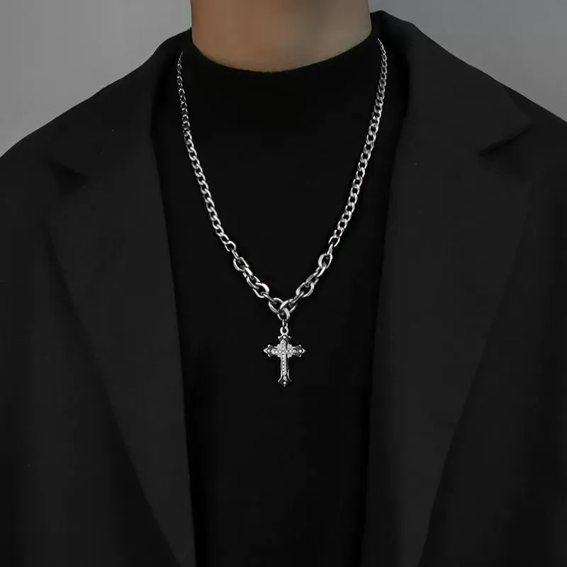Men's cross necklace men's trendy hip-hop high-end trendy brand versatile pendant men's niche design accessories