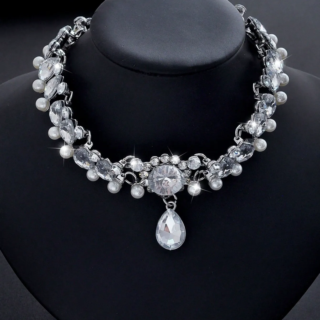 Pearl Diamond Teardrop Flower Necklace French Clavicle Chain Fashion Necklace for Women