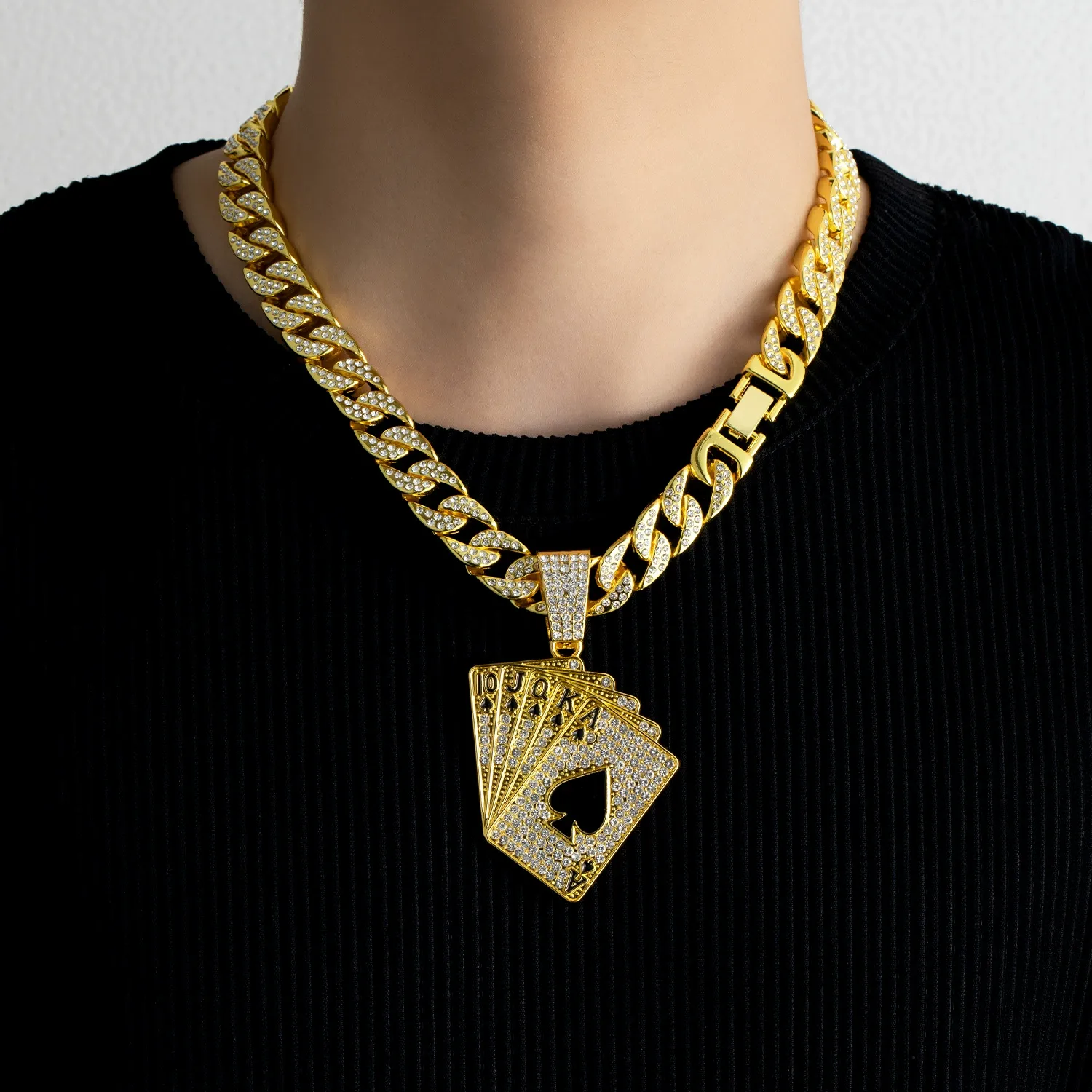 Hot selling fashionable and personalized playing card pendant necklace, men's full diamond hip-hop Cuban necklace