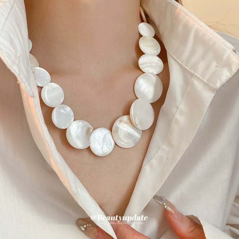 Summer women's shell necklace, simple and fashionable clavicle necklace