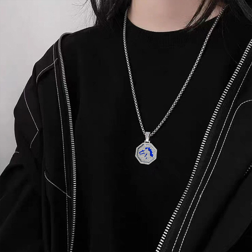 Diamond-studded stainless steel necklace, a street hip-hop style accessory