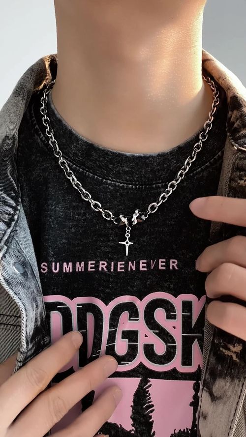 New niche design wrapped black forest pendant titanium steel couple necklace does not fade