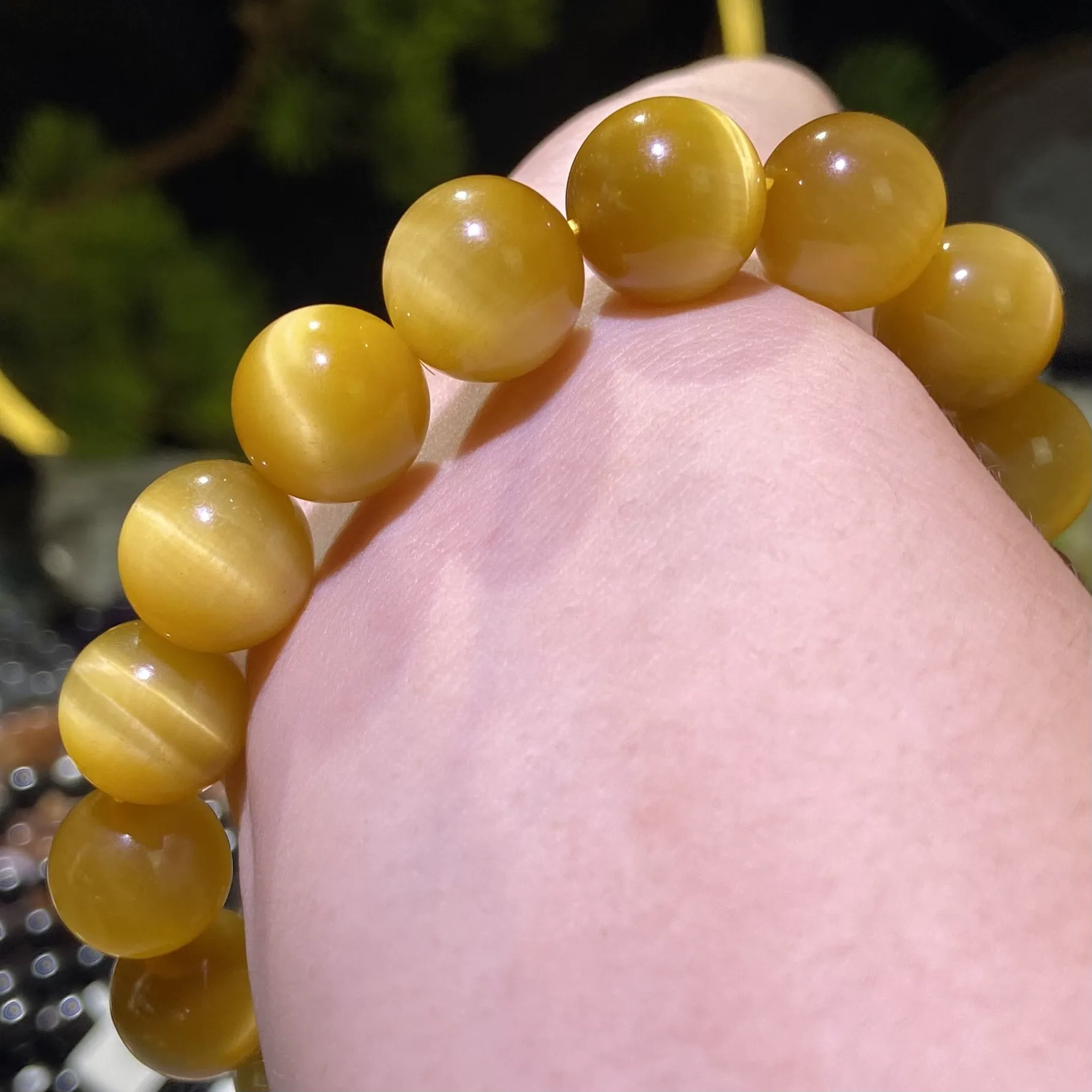 Golden Tiger Eye Stone Bracelet with Cat's Eye Effect Yellow Cat's Eye Stone Crystal Golden Tiger Eye Stone Bracelet