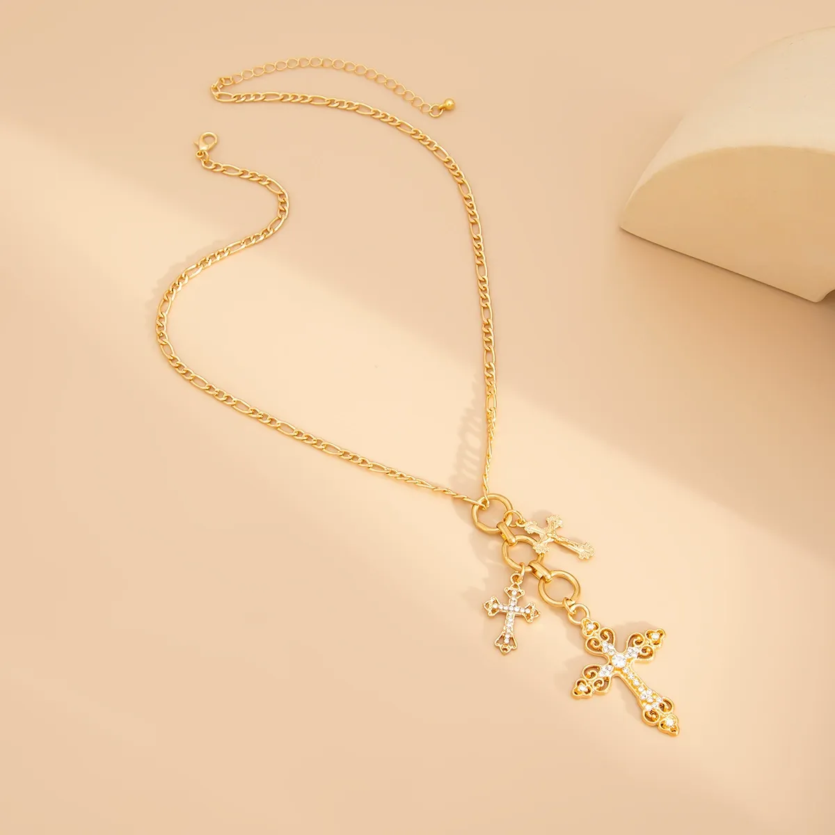 Retro alloy diamond cross necklace Fashionable women's ins style metal chain necklace