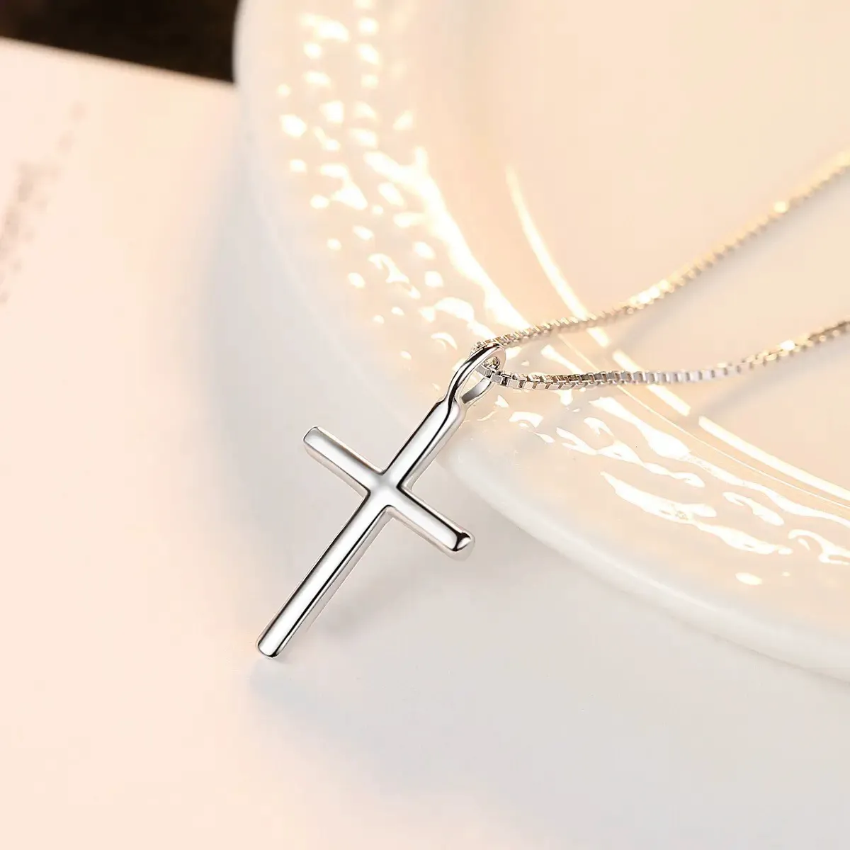 Summer new minimalist cross silver necklace for women, the same style as the Internet celebrity