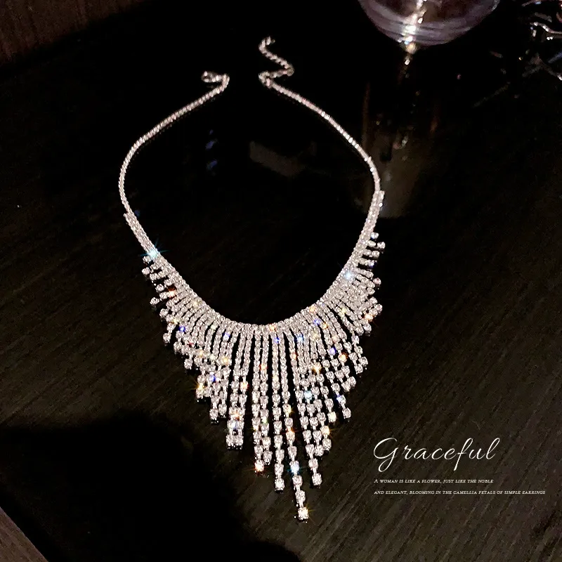 Fashionable and exaggerated personality necklace, new rhinestone tassel necklace