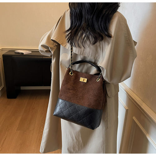 Retro texture chain underarm bag 2025 large capacity shoulder crossbody bucket bag