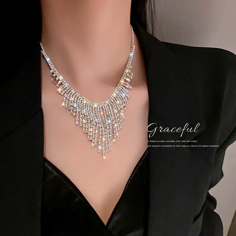 Fashionable and exaggerated personality necklace, new rhinestone tassel necklace