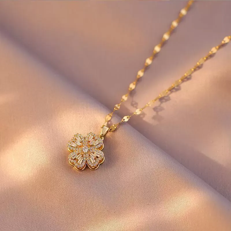 New trend rotating four-leaf clover Haoshi titanium steel necklace