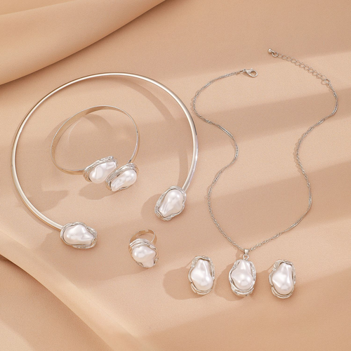 Baroque shaped pearl 5-piece jewelry set for women, necklace, earrings, ring, bracelet, collar