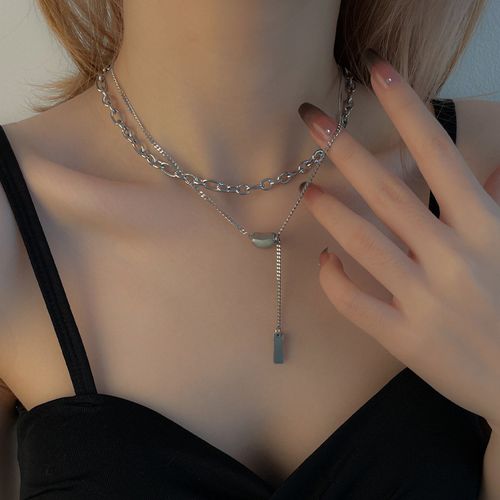 Niche design double-layer necklace female ins, simple titanium steel non-fading clavicle chain