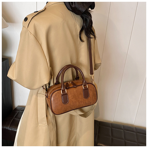 Women's handbags 2025 new autumn and winter Korean version bowling shoulder bag retro messenger bag