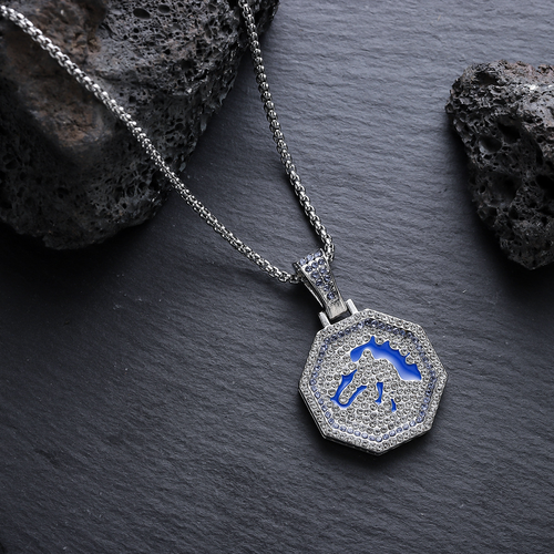 Diamond-studded stainless steel necklace, a street hip-hop style accessory