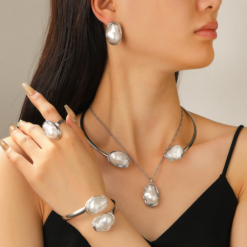 Baroque shaped pearl 5-piece jewelry set for women, necklace, earrings, ring, bracelet, collar