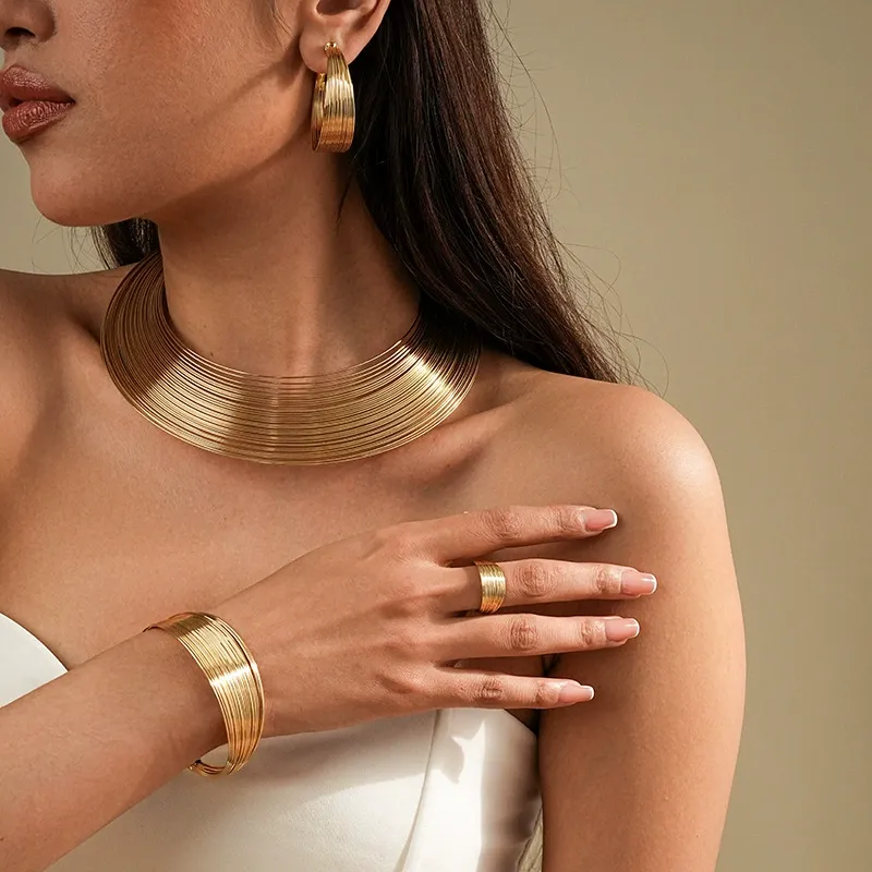 Multi-layer metal jewelry 4-piece set Geometric line design collar versatile open adjustable bracelet for women