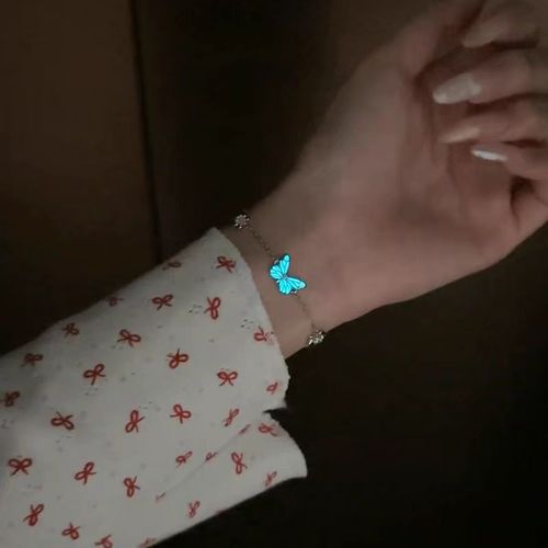 New Butterfly Light Bracelet with Blue Glowing Butterfly - A Luxurious Birthday Gift