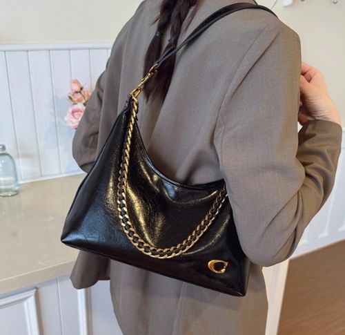 Super hot armpit bag, new French waxed leather shoulder bag, three shoulder straps