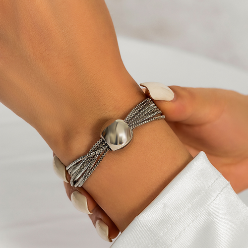 Multi-layer chain stacking necklace Simple niche geometric sphere personality necklace