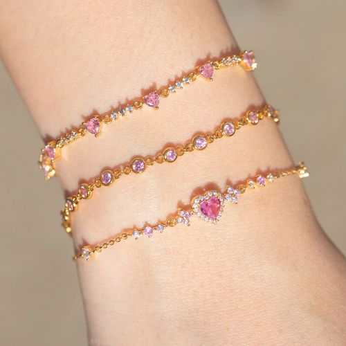 Chic Luxury Heart - shaped Pink Crystal Bracelet with Sparkling Diamonds - Elegant Dainty Jewelry for Her