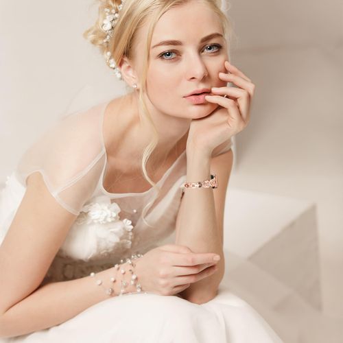 Luxury Jewellery Zinc Alloy Heart Shape Bracelet With Diamonds Watch Band for Apple Watch Series