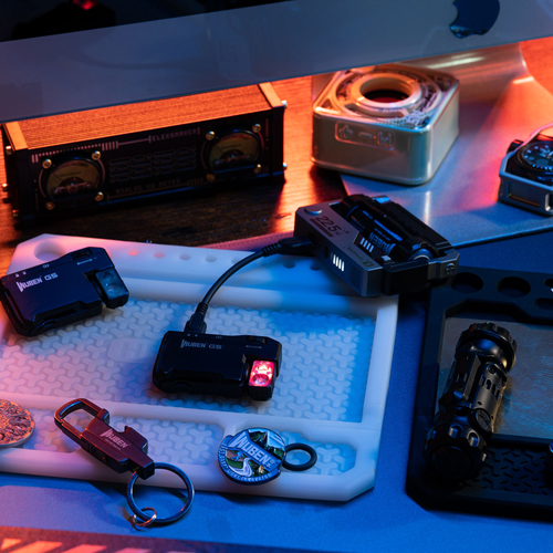 Multi-sided portable mini flashlight