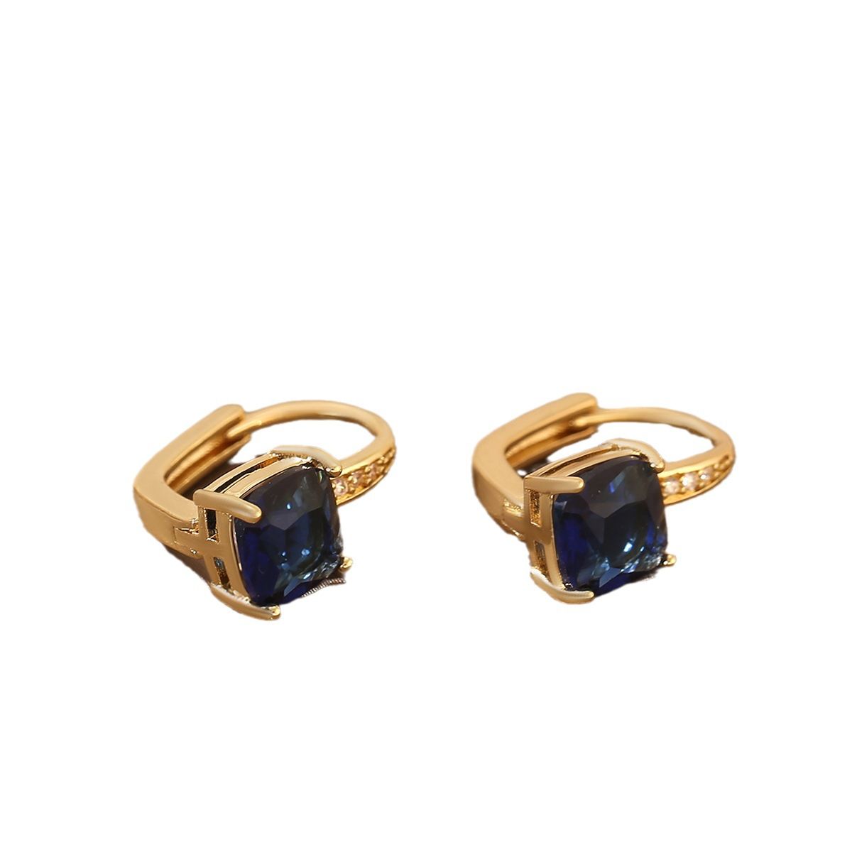 Blue Four Claw Square Zircon Earrings