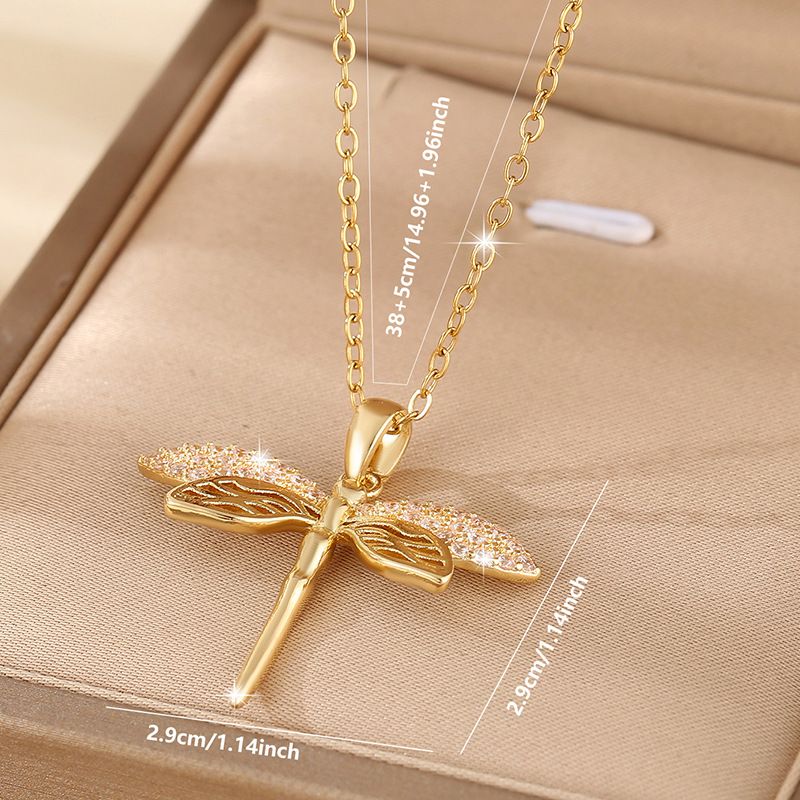 Dragonfly pendant necklace