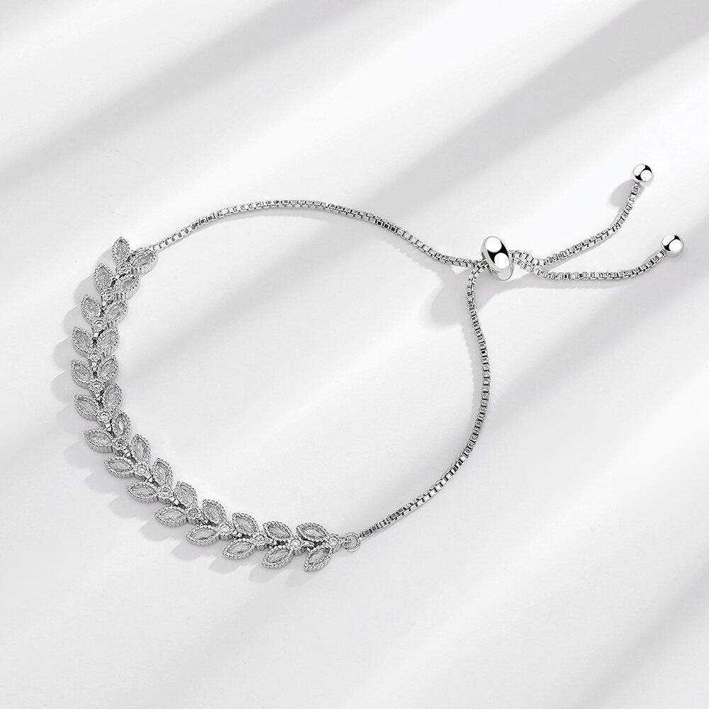 Simple and stylish zircon wheat bracelet