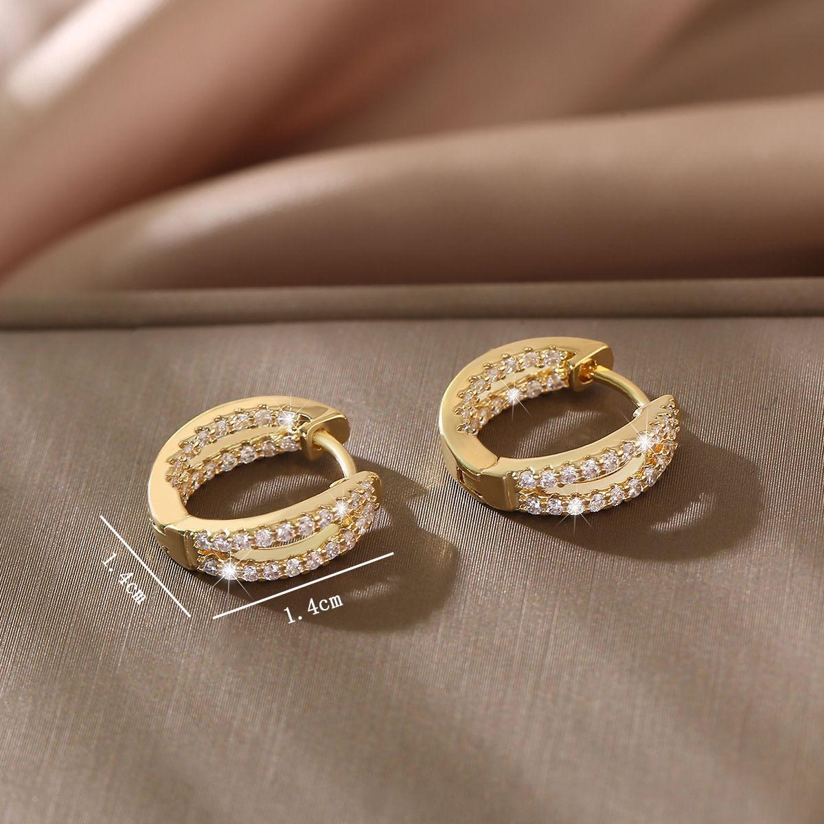 Sparkling hollow out simple personality cold style earrings