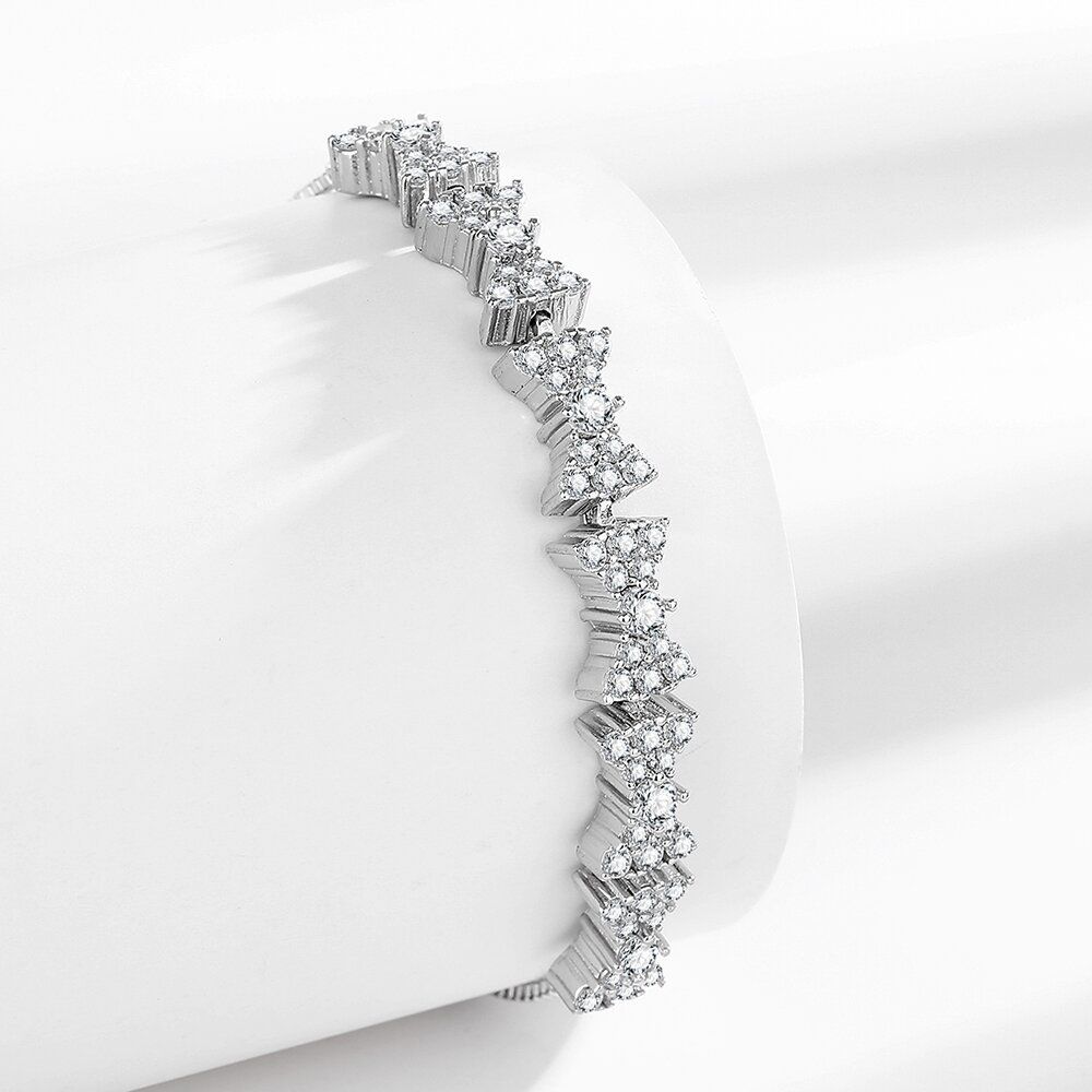 Simple temperament diamond studded pull-out bracelet