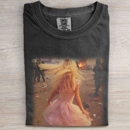 WAR BARBIE BACK VIEW TEE