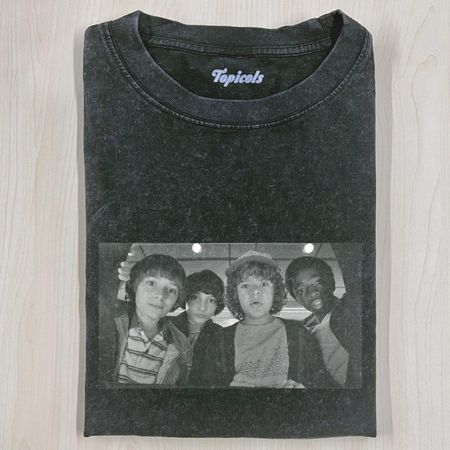 STRANGER THINGS T-SHIRT