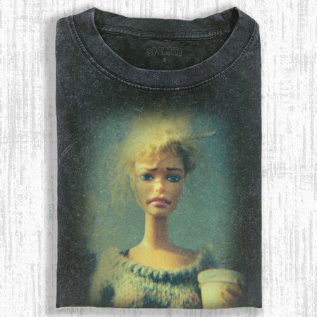 DOLL GIRL MEME T-SHIRT. 7.15