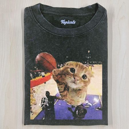 BASKETBALL EXPERT CAT T-SHIRT