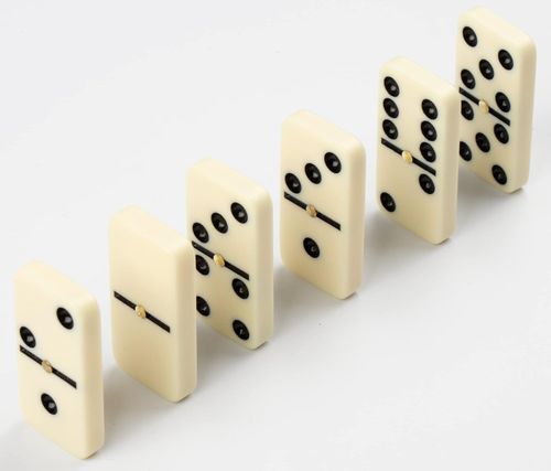 Dominoes Set