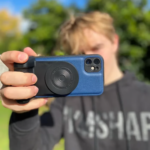 🤳Magnetic Camera Handle Bluetooth Bracket