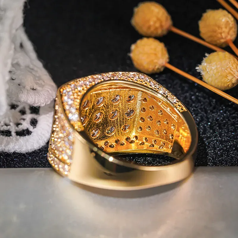 Hot selling men's rings, suitable for party wear, full sparkling ice crystal cubic micro-paved CZ crystals, luxury hip hop ring jewelry