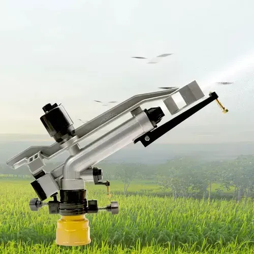 Metal swivel sprinkler head, the king of labor-saving irrigation, made of zinc alloy, durable and resistant to corrosion. It can rotate 360° automatically for spraying. It comes with 5 types of nozzle switches for water mist, water column, adjustable from 10-22 meters distance and 15-45° angle. It is suitable for various scenarios. Just connect the water pipe and it's ready to use. It saves labor and time for irrigation. It is suitable for farmers and family vegetable gardens.