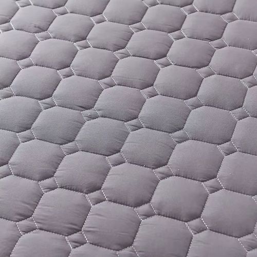 Velvet mattress cover, breathable bedding set