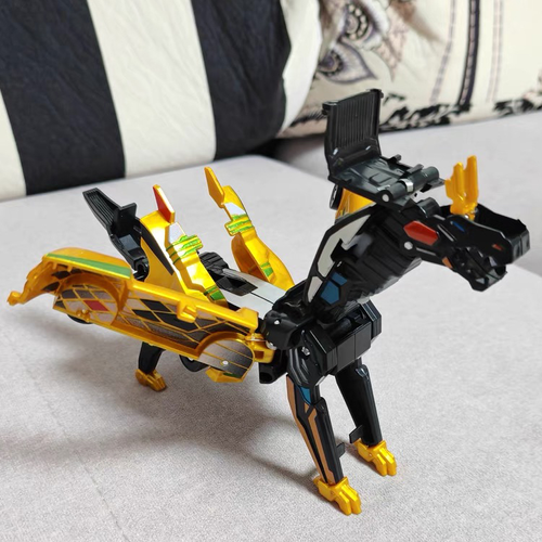 Collision-transforming car horse toy Pegasus transforming robot fun plastic transforming car toy children's gift
