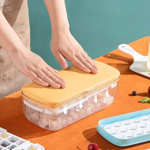 Press type Ice Cube Maker(Cover+Press the plate+Outer box+ ice shovel+Ice tray*1)